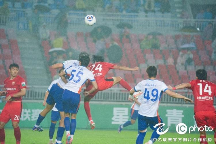 德天空：武什科维奇今日接受布莱顿体检，转会费5300万+500万欧